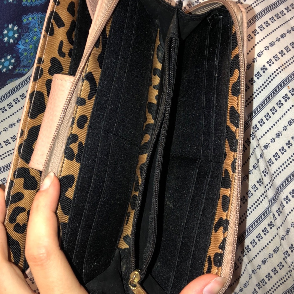 Jessica Simpson Wallet - Picture 3 of 4